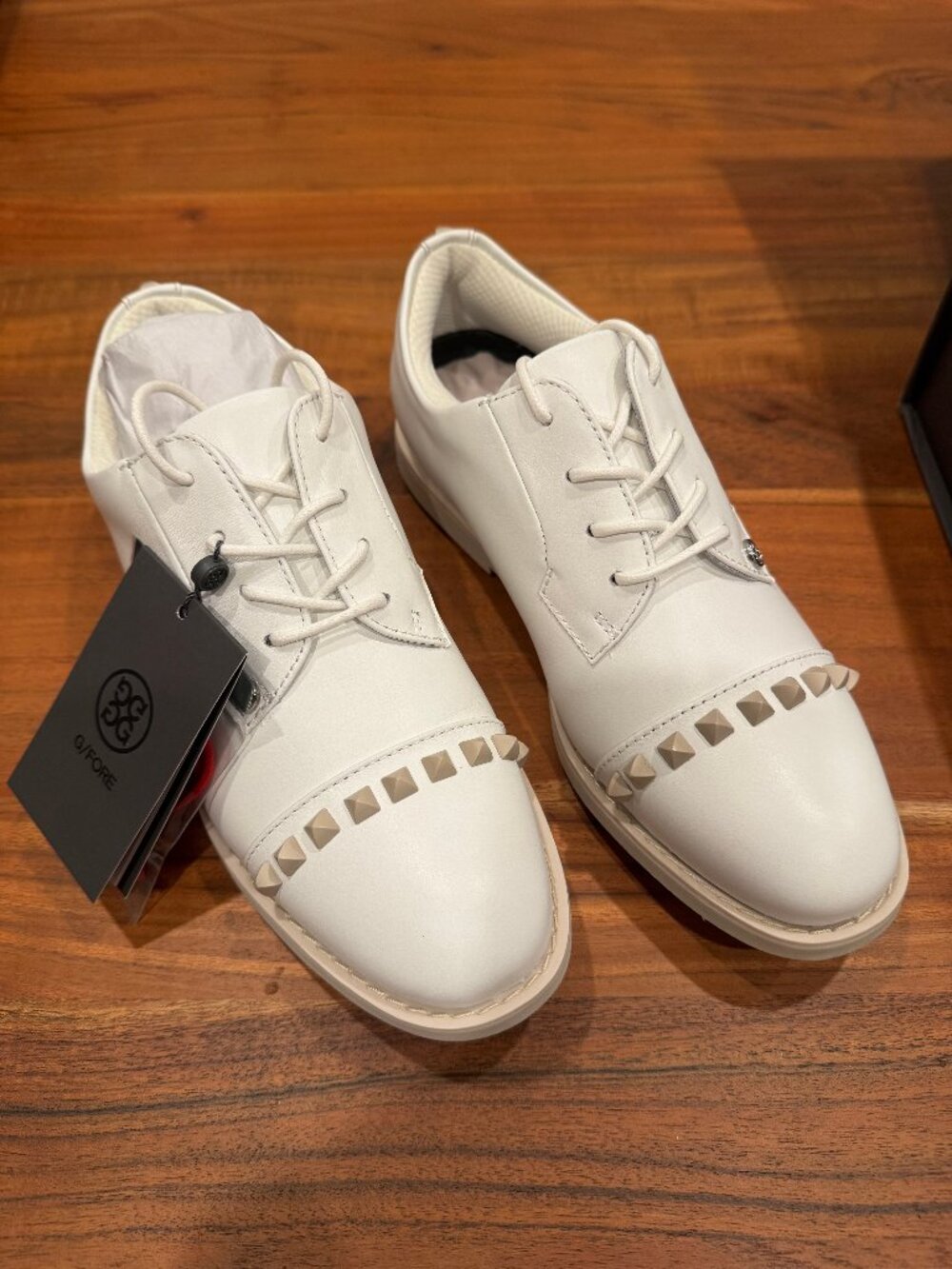 NIB G FORE Ladie's Golf Shoes Studded Cap Toe Gallivanter Size 7